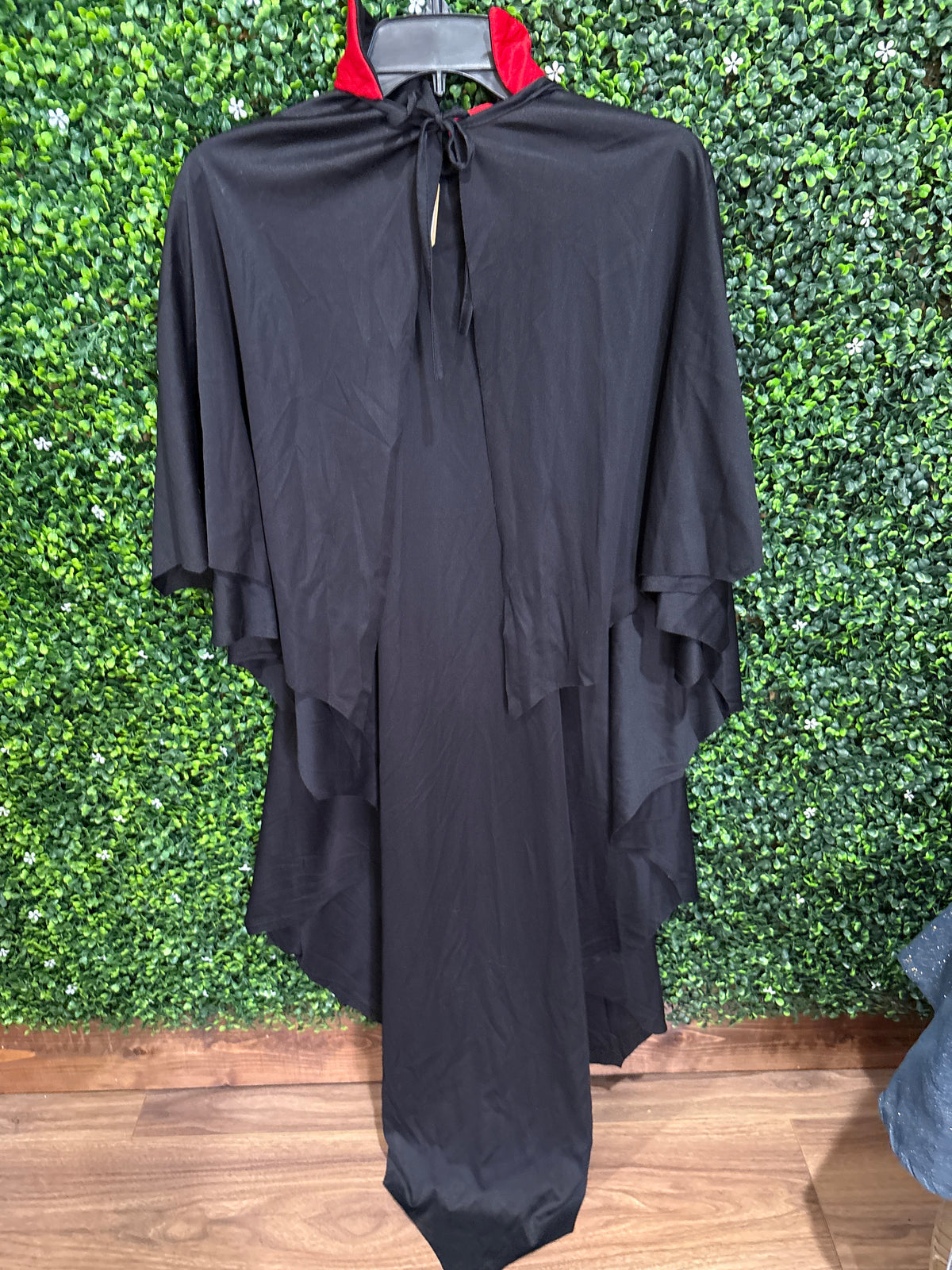 DRACULA CAPE